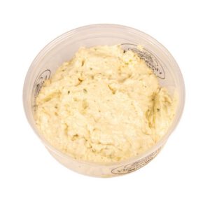 Pesto oude kaas salade